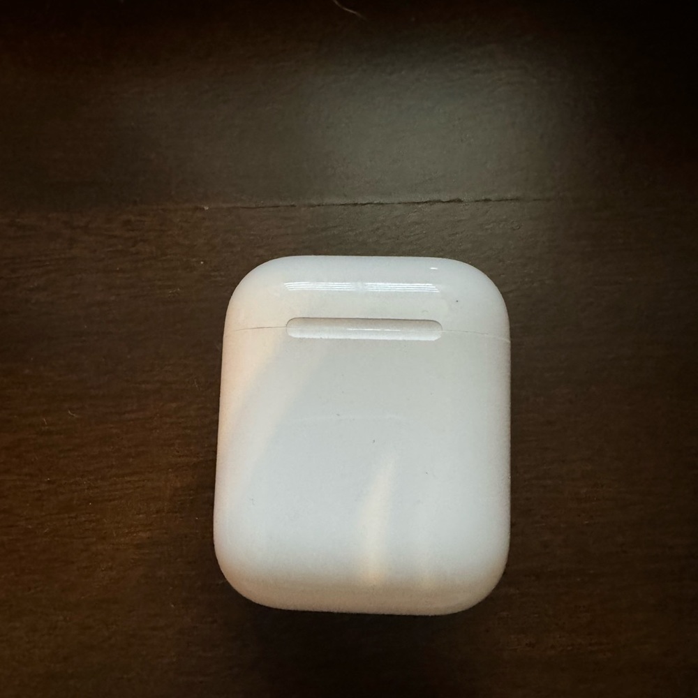 Air pods second generation have never been used.